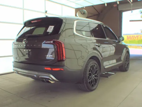 More photos of 2020 Kia Telluride SX at Indy Auto Man, IN