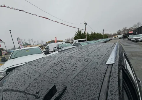 More photos of 2018 Cadillac Escalade Premium Luxury at Indy Auto Man, IN
