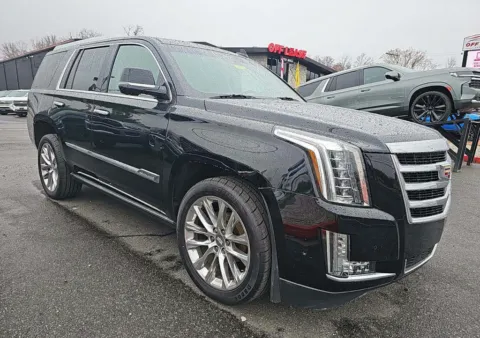 Black 2018 Cadillac Escalade Premium Luxury for sale in Indianapolis, IN