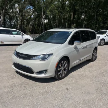 Another view of 2020 Chrysler Pacifica Limited for sale in Indianapolis, IN at Indy Auto Man