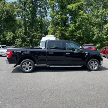 More photos of 2021 Ford F-150 Lariat at Indy Auto Man, IN