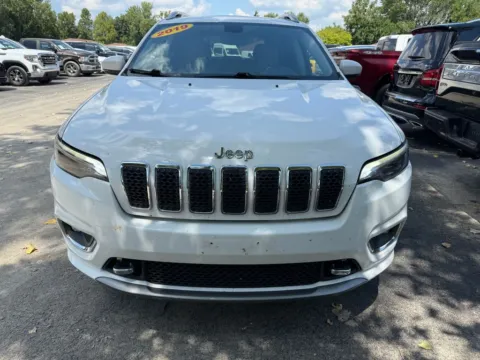 Photos of 2019 Jeep Cherokee Overland for sale in Indianapolis, IN at Indy Auto Man