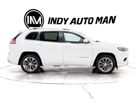 Another view of 2019 Jeep Cherokee Overland for sale in Indianapolis, IN at Indy Auto Man