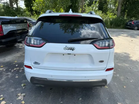 More photos of 2019 Jeep Cherokee Overland at Indy Auto Man, IN