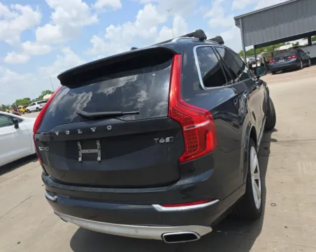 More photos of 2017 Volvo XC90 T6 Inscription at Indy Auto Man, IN