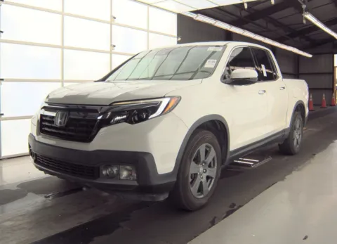 Another view of 2020 Honda Ridgeline RTL-E for sale in Indianapolis, IN at Indy Auto Man