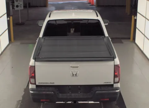 More photos of 2020 Honda Ridgeline RTL-E at Indy Auto Man, IN