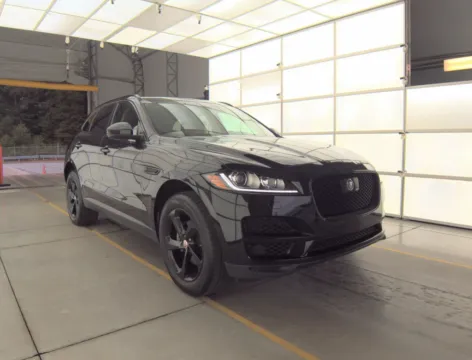 Black 2019 Jaguar F-PACE 25t Prestige for sale in Indianapolis, IN
