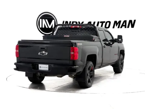 More photos of 2017 Chevrolet Silverado 1500 LT LT2 at Indy Auto Man, IN