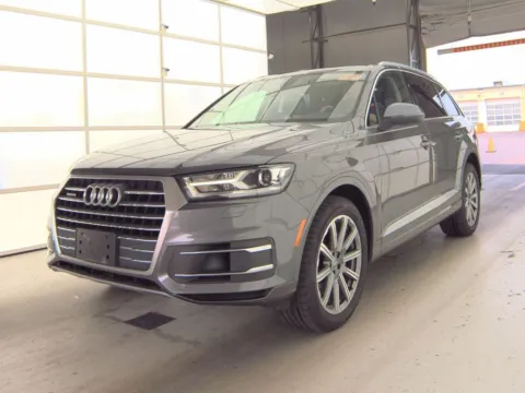 Another view of 2018 Audi Q7 3.0T Premium Plus quattro for sale in Indianapolis, IN at Indy Auto Man