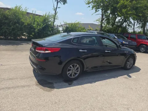 More photos of 2020 Kia Optima LX at Indy Auto Man, IN