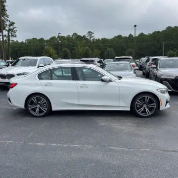 More photos of 2019 BMW 3 Series 330i xDrive at Indy Auto Man, IN