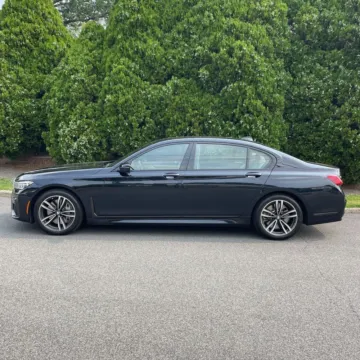 More photos of 2021 BMW 7 Series 750i xDrive at Indy Auto Man, IN