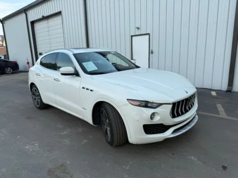 White 2018 Maserati Levante GranLusso for sale in Indianapolis, IN