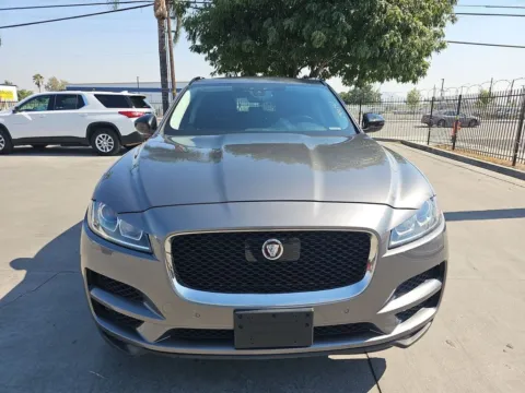 Photos of 2019 Jaguar F-PACE 25t Premium for sale in Indianapolis, IN at Indy Auto Man