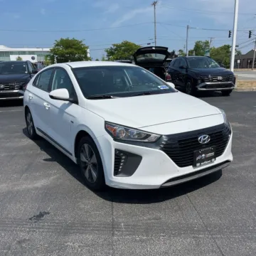White 2019 Hyundai Ioniq Plug-In Hybrid for sale in Indianapolis, IN