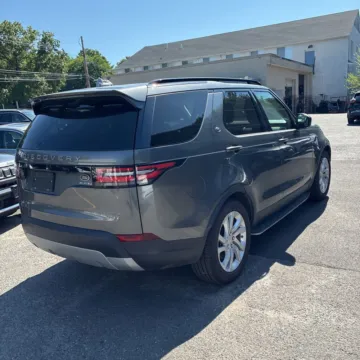 More photos of 2018 Land Rover Discovery HSE at Indy Auto Man, IN