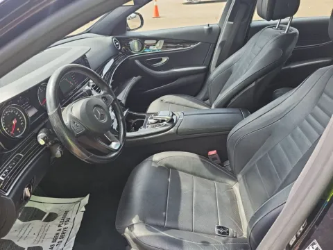 More photos of 2018 Mercedes-Benz E-Class E 400 4MATIC at Indy Auto Man, IN