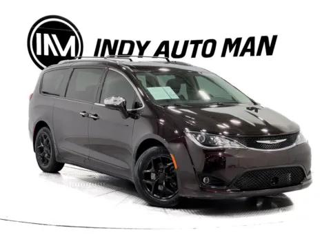 Photos of 2017 Chrysler Pacifica Limited for sale in Indianapolis, IN at Indy Auto Man