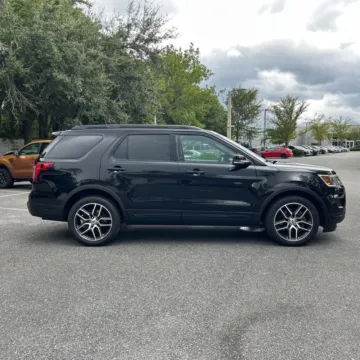 More photos of 2019 Ford Explorer Sport at Indy Auto Man, IN