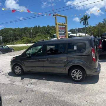 More photos of 2019 Ford Transit Connect XLT at Indy Auto Man, IN
