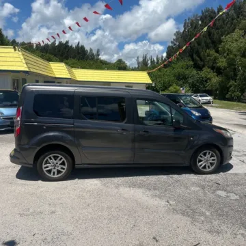 More photos of 2019 Ford Transit Connect XLT at Indy Auto Man, IN