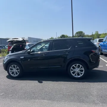 More photos of 2017 Land Rover Discovery Sport HSE at Indy Auto Man, IN
