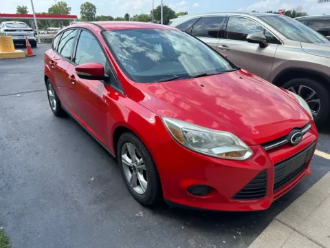 Red 2013 Ford Focus SE for sale in Indianapolis, IN