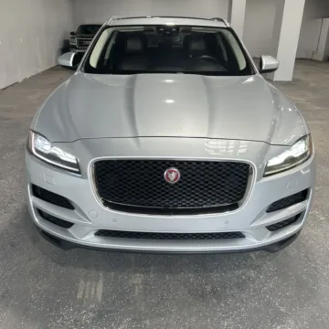 Photos of 2018 Jaguar F-PACE 25t Prestige for sale in Indianapolis, IN at Indy Auto Man