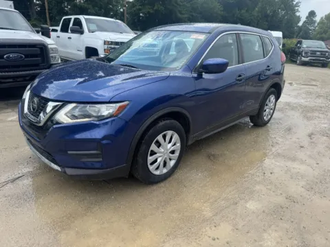 Photos of 2019 Nissan Rogue S for sale in Indianapolis, IN at Indy Auto Man