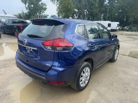 Another view of 2019 Nissan Rogue S for sale in Indianapolis, IN at Indy Auto Man