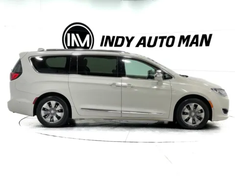 Another view of 2017 Chrysler Pacifica Hybrid Platinum for sale in Indianapolis, IN at Indy Auto Man
