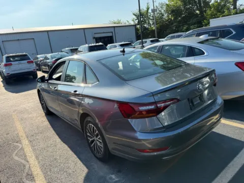 More photos of 2019 Volkswagen Jetta SEL at Indy Auto Man, IN