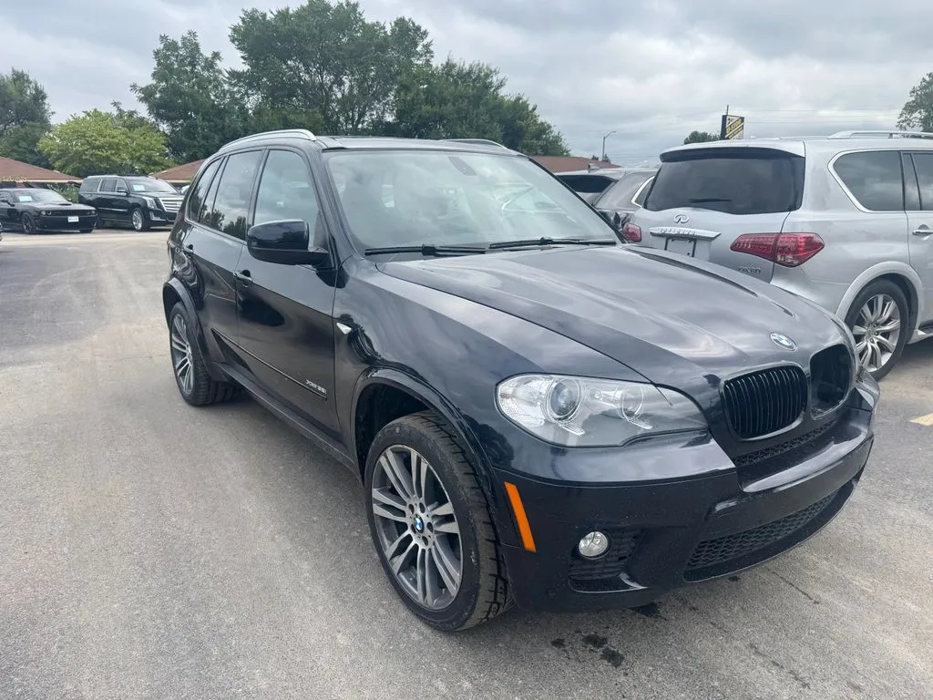 Black 2013 BMW X5 xDrive35i Sport Activity for sale in Indianapolis, IN