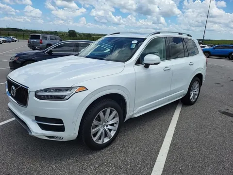 Another view of 2017 Volvo XC90 T6 Momentum for sale in Indianapolis, IN at Indy Auto Man