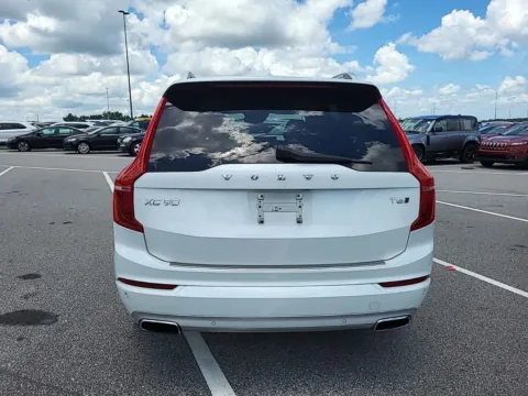 More photos of 2017 Volvo XC90 T6 Momentum at Indy Auto Man, IN