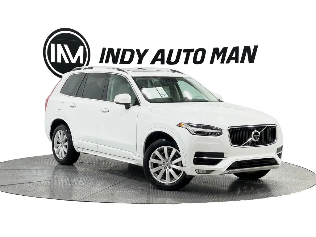2017 Volvo XC90 T6 Momentum