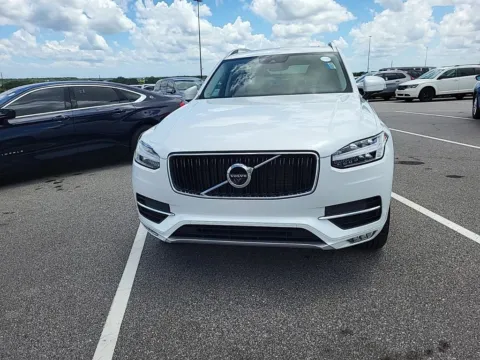 Photos of 2017 Volvo XC90 T6 Momentum for sale in Indianapolis, IN at Indy Auto Man