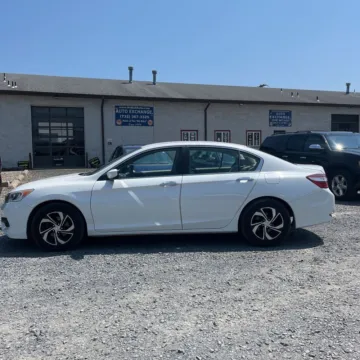 More photos of 2017 Honda Accord LX at Indy Auto Man, IN