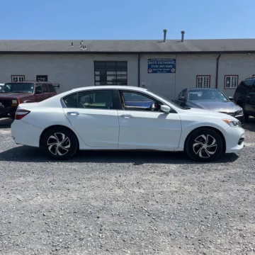 More photos of 2017 Honda Accord LX at Indy Auto Man, IN