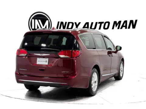 More photos of 2020 Chrysler Pacifica Limited at Indy Auto Man, IN