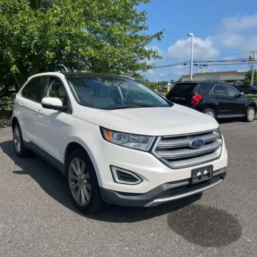 White 2017 Ford Edge Titanium for sale in Indianapolis, IN