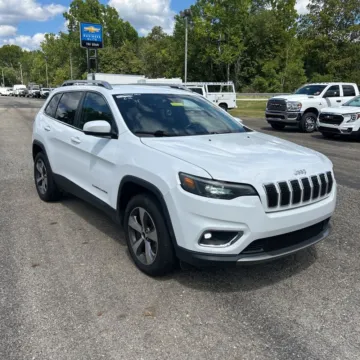 White 2019 Jeep Cherokee Limited for sale in Indianapolis, IN