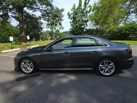 More photos of 2022 Audi A4 45 S line Premium Plus quattro at Indy Auto Man, IN
