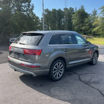 More photos of 2018 Audi Q7 3.0T Premium Plus quattro at Indy Auto Man, IN