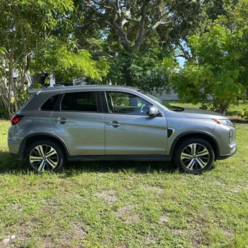 More photos of 2022 Mitsubishi Outlander Sport 2.0 SE at Indy Auto Man, IN