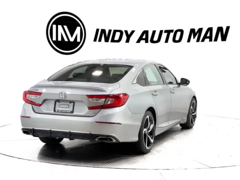 More photos of 2020 Honda Accord Sport at Indy Auto Man, IN