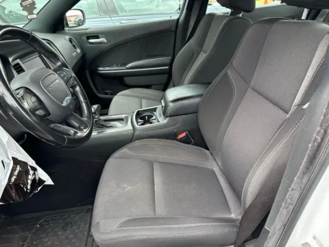 More photos of 2019 Dodge Charger SXT at Indy Auto Man, IN