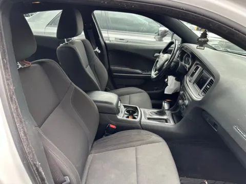 More photos of 2019 Dodge Charger SXT at Indy Auto Man, IN