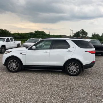 More photos of 2017 Land Rover Discovery HSE at Indy Auto Man, IN